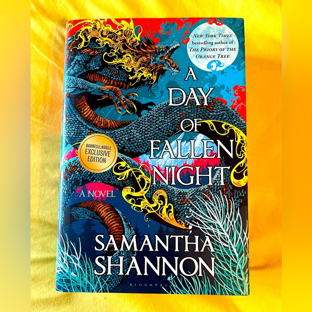 A Day Of Fallen Night by Samantha Shannon ( book 2 ) booktok book fantasy